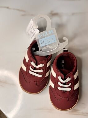 The Children's Place Maroon & White Baby Walker Sneakers